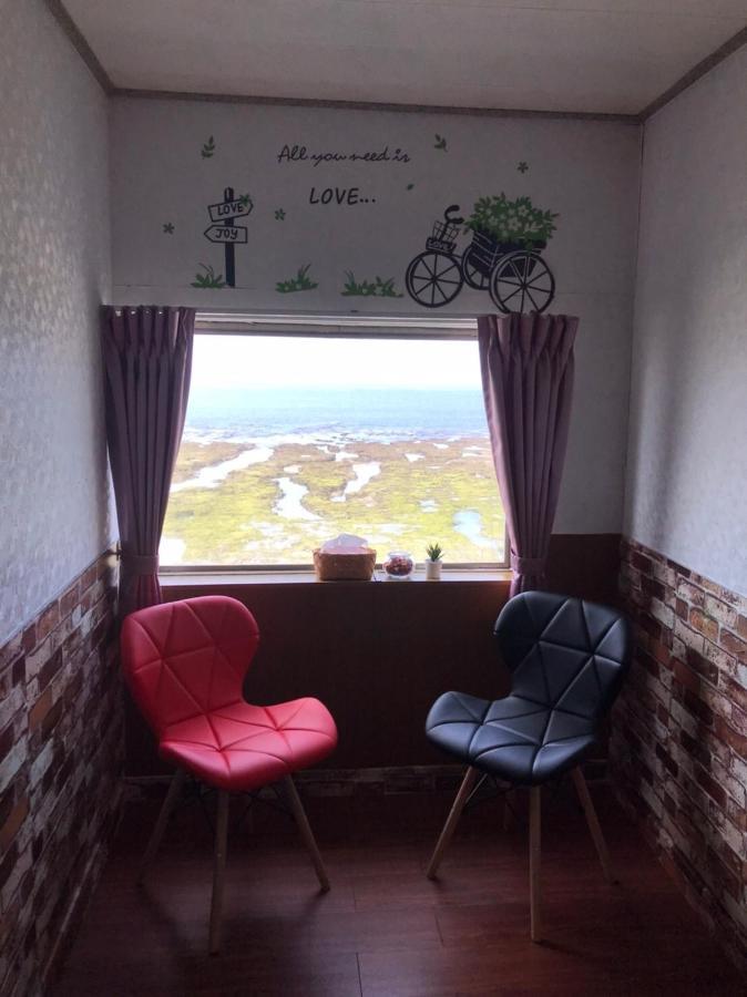 海人生海景民宿cest La Vie Bed & Breakfast Lyudao Exterior photo