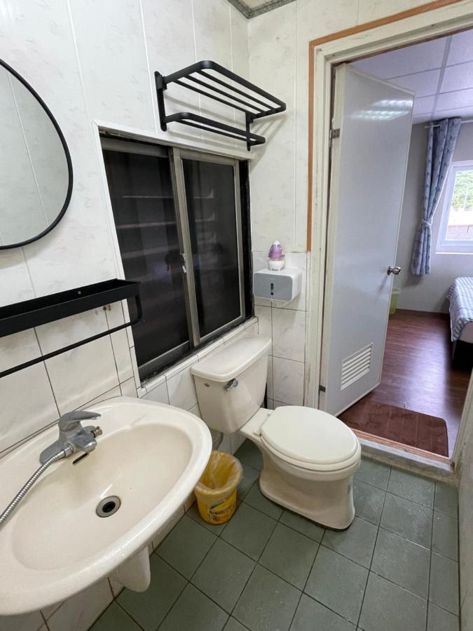 海人生海景民宿cest La Vie Bed & Breakfast Lyudao Exterior photo