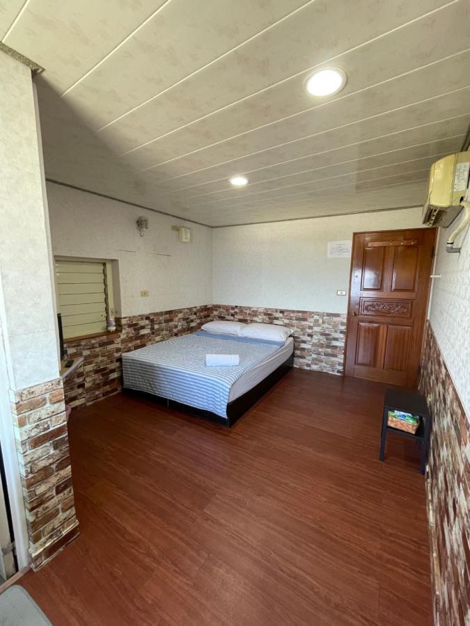 海人生海景民宿cest La Vie Bed & Breakfast Lyudao Exterior photo